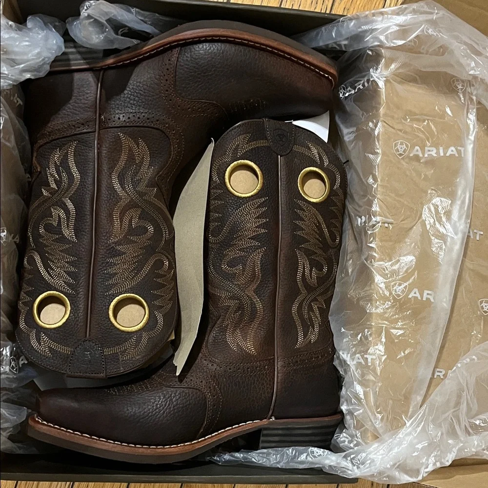 Ariat Dark Brown Western Pull-On Cowboy Boots with Gold Trim - Picture 8 of 9